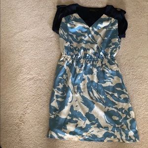 Patterned blue dress